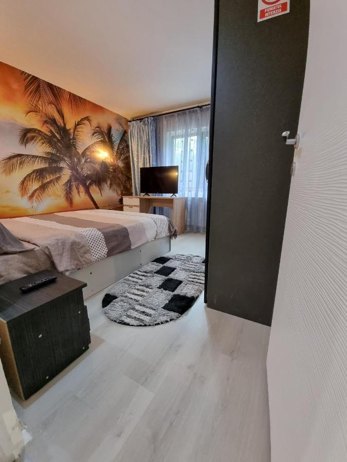 Maxx Lake Apart Bacău Extérieur photo